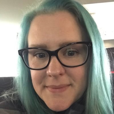 Profile Picture of Karen Engstrom (@CSMinionhires) on Twitter