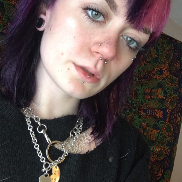 Profile Picture of Syd Huseby (@shuseby2000) on Poshmark