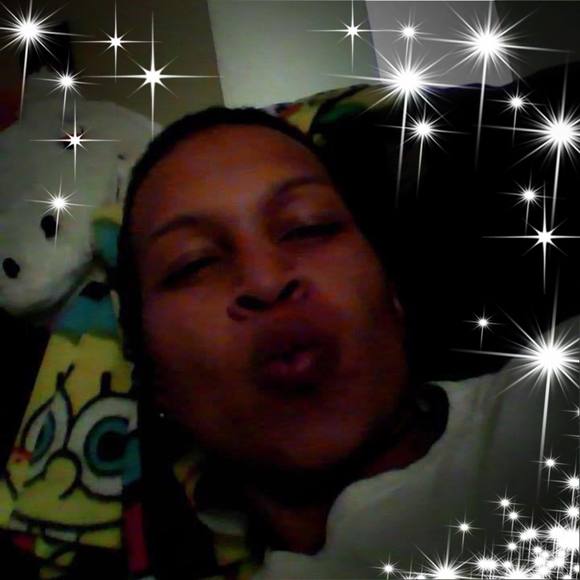 Niecey Niece - Poshmark Profile Picture of Niecey Niece (@sharniecec5280) on Poshmark