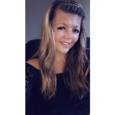 Profile Picture of Julie Hébert (@juliehebert99) on Twitter