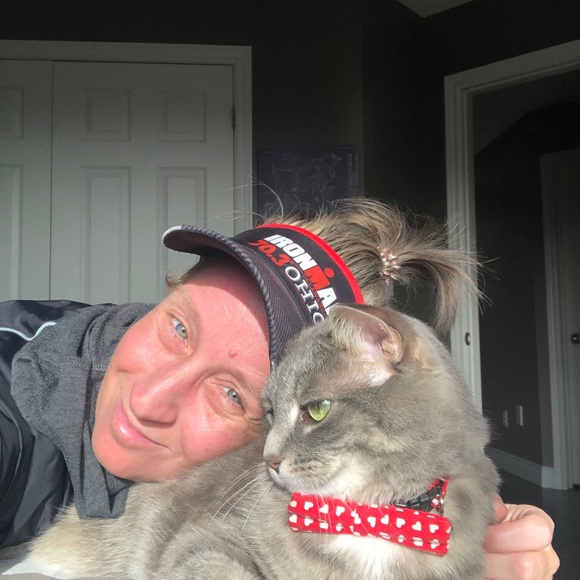 Charlene Davero - Poshmark Profile Picture of Charlene Davero (@charlzimmer) on Poshmark