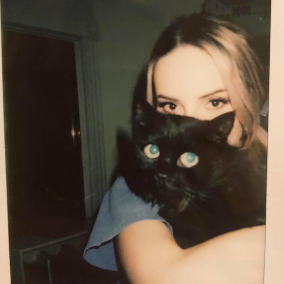 Profile Picture of Brittney Stevenson (@bstevensonn) on Poshmark