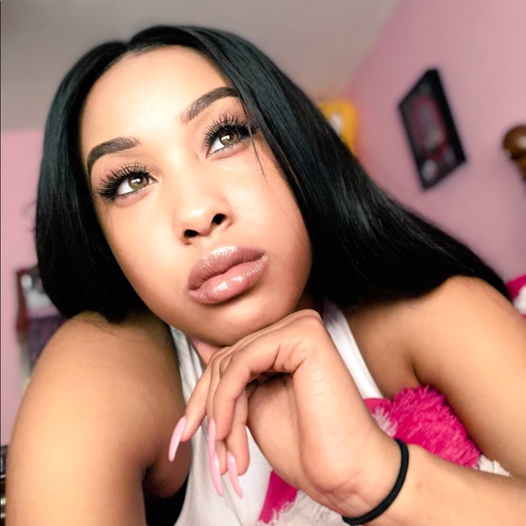 Profile Picture of Jenora Haynes (@jenora_haynes) on Poshmark