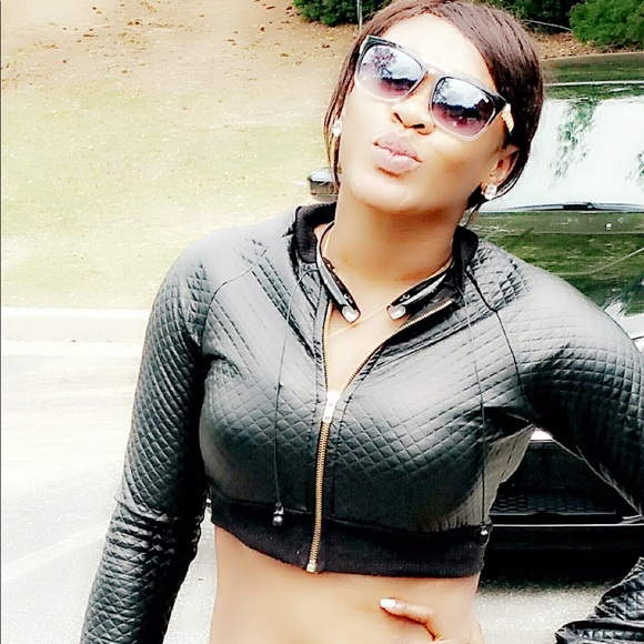 Margaret Vilvens - Poshmark Profile Picture of Margaret Vilvens (@megryderz) on Poshmark