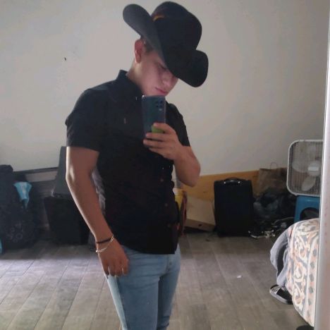 Profile Picture of Alejandro Guel (@alejandroguel) on Tiktok