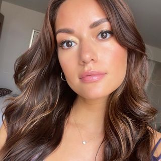 Profile Picture of Vanessa Hanson (@vanessahanson) on Instagram