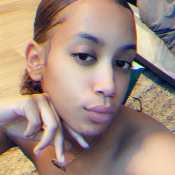 Profile Picture of Leonine Sampson (@reeenae_) on Poshmark