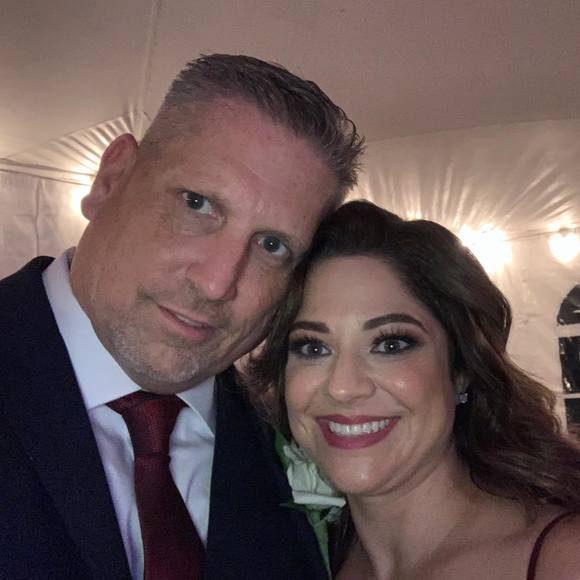 Larissa Heanue - Poshmark Profile Picture of Larissa Heanue (@llheanue) on Poshmark