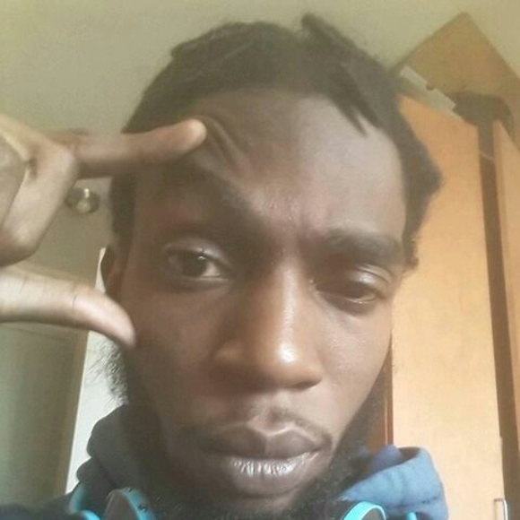 Profile Picture of Linton Toussiant (@lintontoussiant) on Poshmark