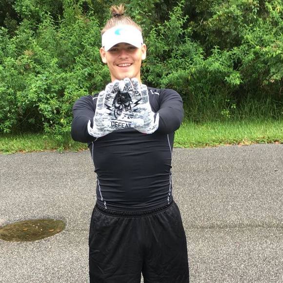 Profile Picture of Lacey Clark (@lacers00) on Poshmark