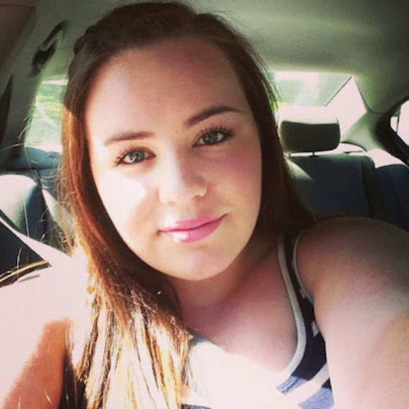 Profile Picture of Jamie Keenan (@jamiekeenan341) on Poshmark