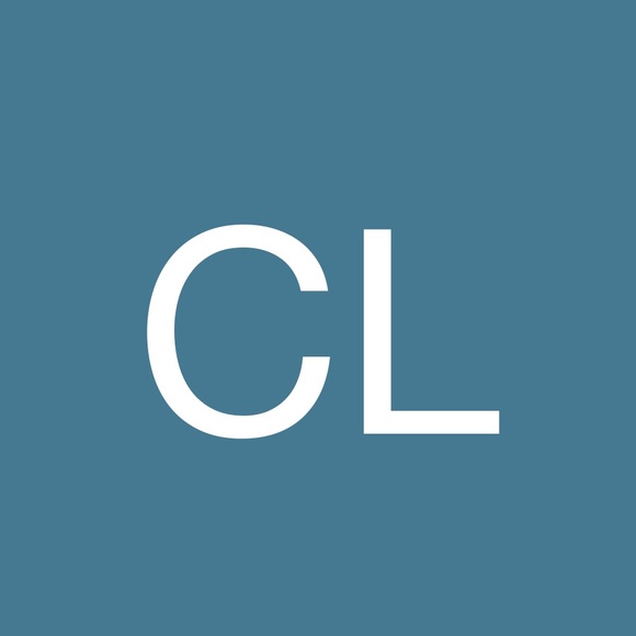 Profile Picture of Claire Larsen (@ccl_0207) on Poshmark