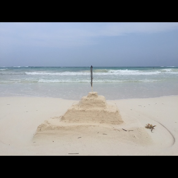 Profile Picture of Alexandra Mclaughlin (@alela1) on Poshmark