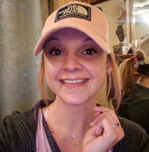 Profile Picture of Heather Chatham (@butterfly580601) on Poshmark