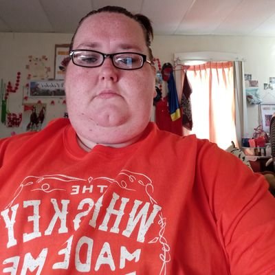 Profile Picture of Mikki King (@lewis00mikki) on Twitter