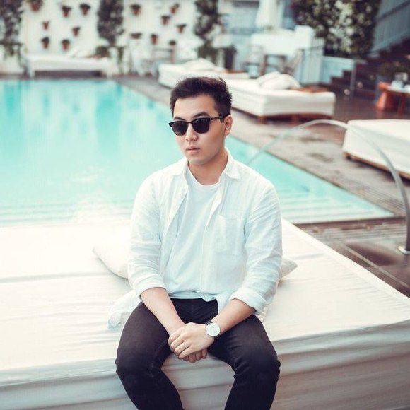 Profile Picture of Theodore Vu (@muffinftw) on Poshmark