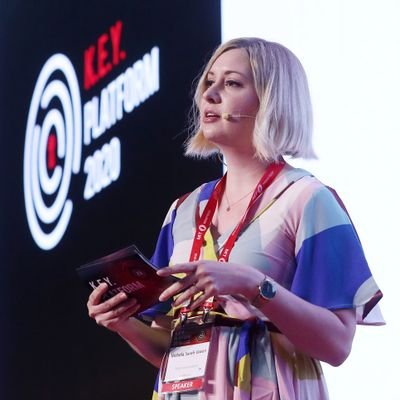 Profile Picture of Nichola Gwon (@nicholagwon) on Twitter