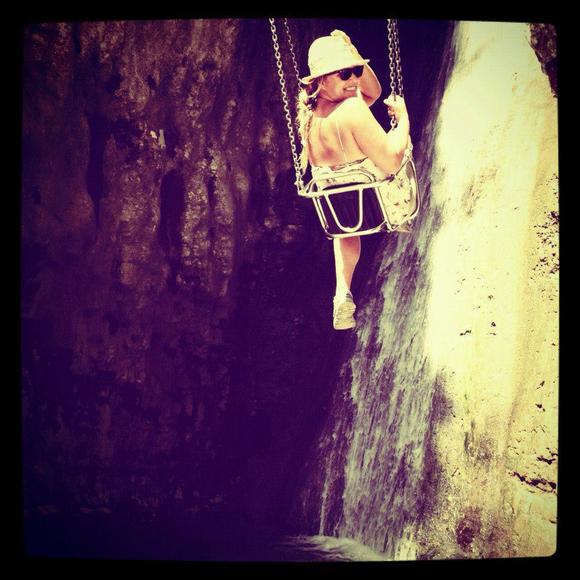 Profile Picture of Bibi Martinek (@globalgalavant) on Poshmark