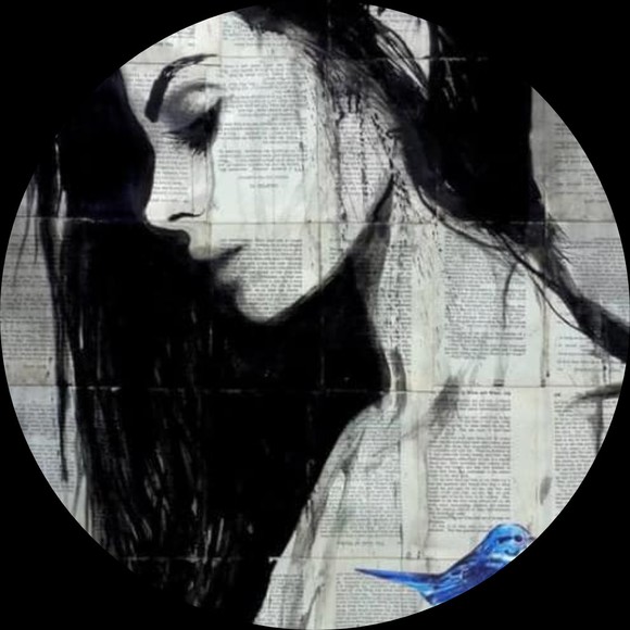 Profile Picture of Pamela Castro (@pamecas) on Poshmark