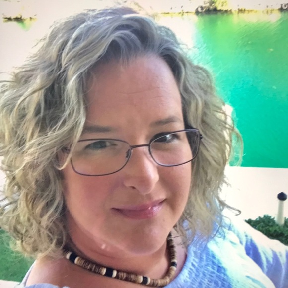 Profile Picture of Monica Triece (@mtriece) on Poshmark