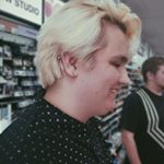 andrew/wynn w. - Instagram Profile Picture of andrew/wynn w. (@t.wowhales) on Instagram