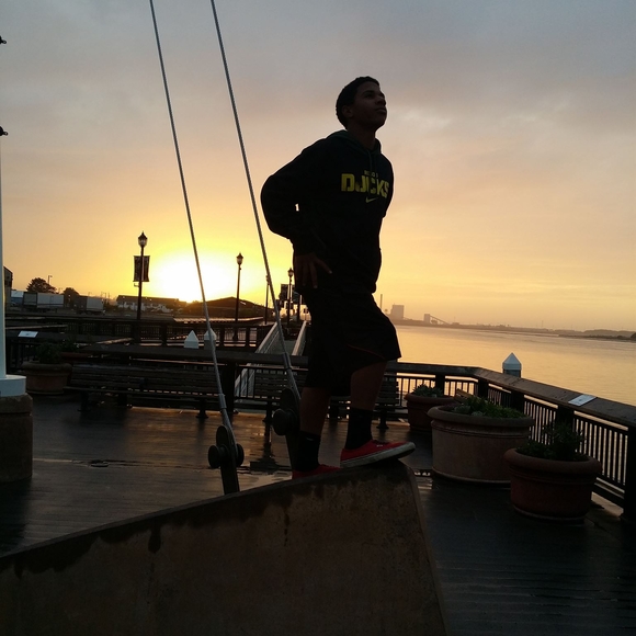 Profile Picture of Joshua Lemos (@lemosjoshua) on Poshmark