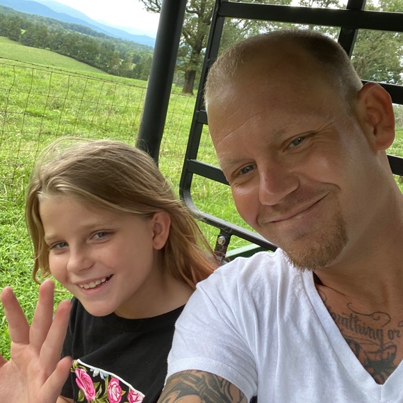 Profile Picture of Michael Snedegar (@msnedegar) on Poshmark