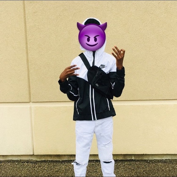 Profile Picture of Hussein Mohamed (@2neathussein) on Poshmark