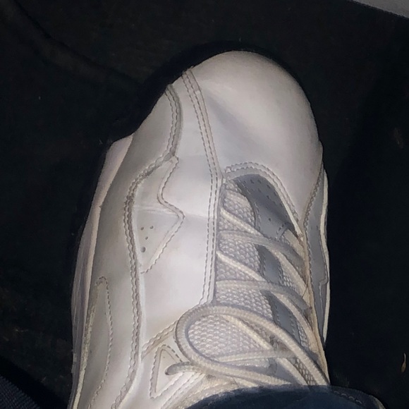 Profile Picture of Alejandro Valentin (@alejandroval931) on Poshmark