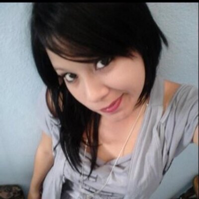 Profile Picture of Nancy Mediina (@emObrOken3) on Twitter