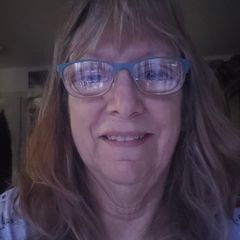 lauriehoffsmith - Tiktok Profile Picture of lauriehoffsmith (@lauriehoffsmith) on Tiktok