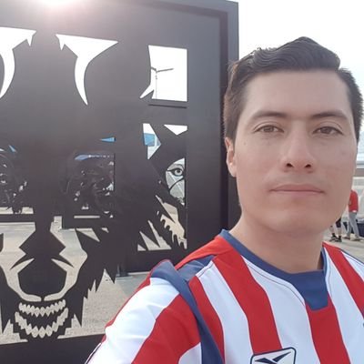 Profile Picture of Hugo Isaac Pacheco (@hisaac12) on Twitter