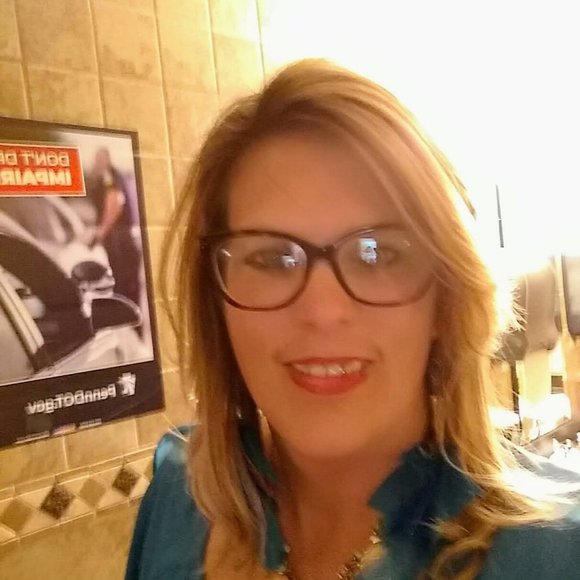 Sharon Ottolini - Poshmark Profile Picture of Sharon Ottolini (@spike125) on Poshmark