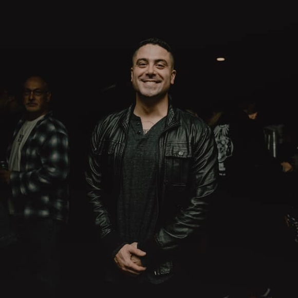 Profile Picture of Christopher Dibella (@cdibella) on Poshmark