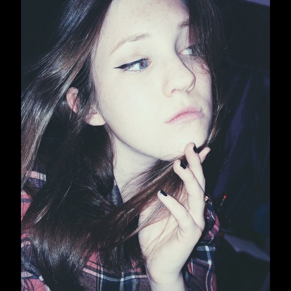 Profile Picture of Joanna Sims (@joannacsx) on Poshmark