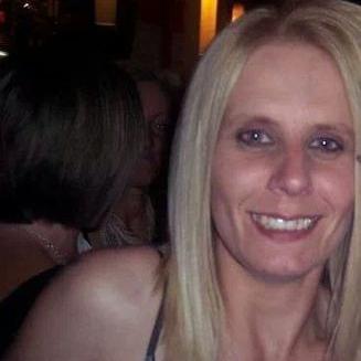 Profile Picture of Michelle Baines (@AMichelle07) on Twitter