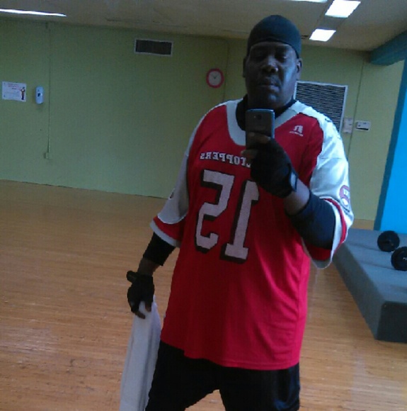 Profile Picture of Jimmy Borom (@jjimmyj11) on Poshmark