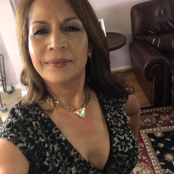 Profile Picture of Maria Melendez (@loma19) on Poshmark