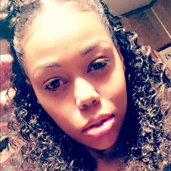 Ayesha Shabazz - Poshmark Profile Picture of Ayesha Shabazz (@ashabazz42093) on Poshmark