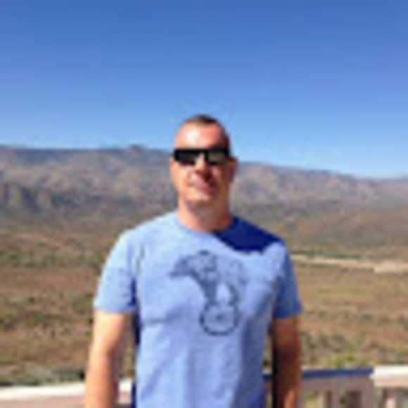 Profile Picture of Steven Knox (@scknox166) on Poshmark