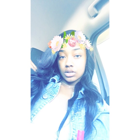 Profile Picture of Keranie Jones (@keraniej) on Poshmark
