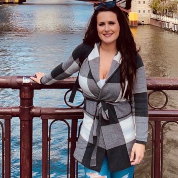 Profile Picture of Breanne Starwalt (@bstarwalt) on Poshmark