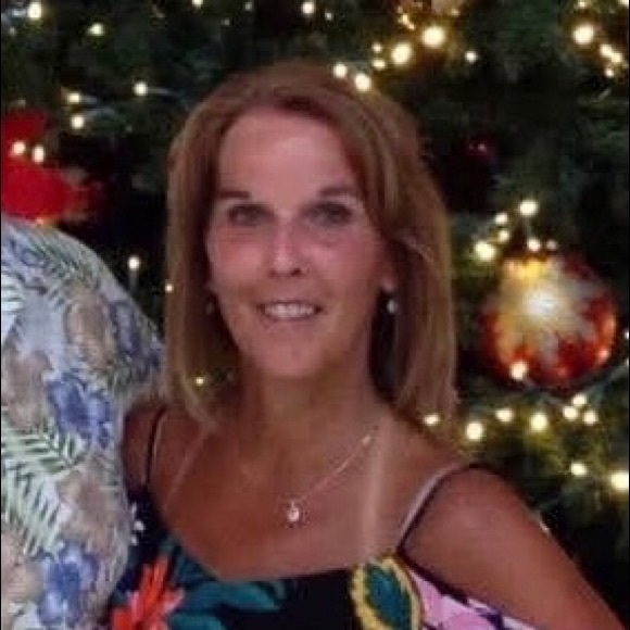Profile Picture of Wendy p Todd (@wendyprincess) on Poshmark