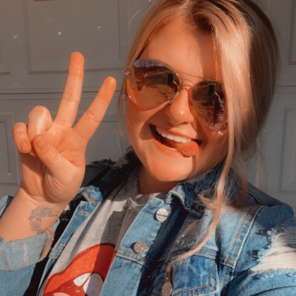 Profile Picture of Mackenzie Kirby (@mkirbbb) on Poshmark