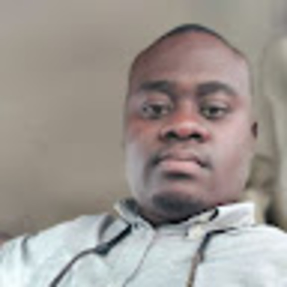 Profile Picture of Eze Emmanuel (@ezeebube) on Poshmark