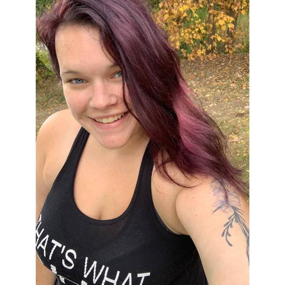 Profile Picture of Cynthia Ferry (@cynthiaferry) on Poshmark