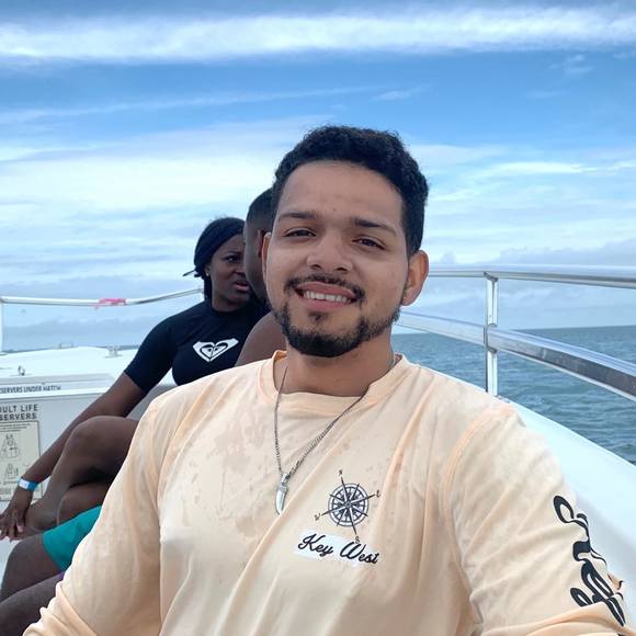 Profile Picture of Julio Lorenzo tejada (@maxiscontroller) on Poshmark