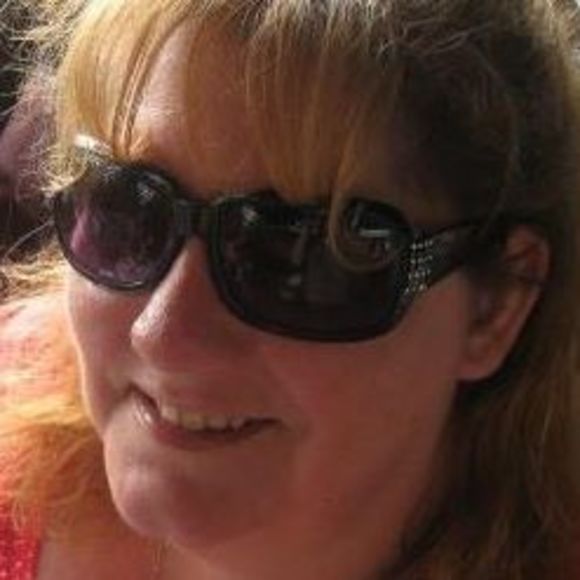 Profile Picture of Jo-anne Edmonds (@edmondsgonaj) on Poshmark