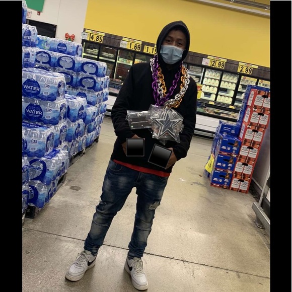 Profile Picture of Alex Jacinto (@alexjacinto) on Poshmark