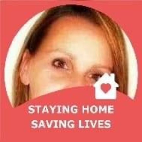 Profile Picture of Tina Friesner (@queenfreeze72) on Poshmark